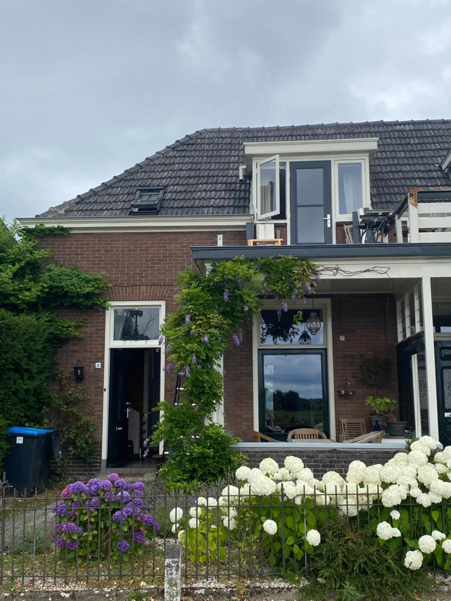 Huis Met De Leeuwenkoppen ディーレン エクステリア 写真